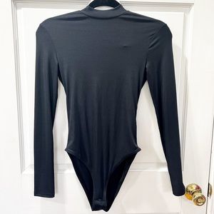 NWT Topshop Black Bodysuit Long Sleeves Open Back